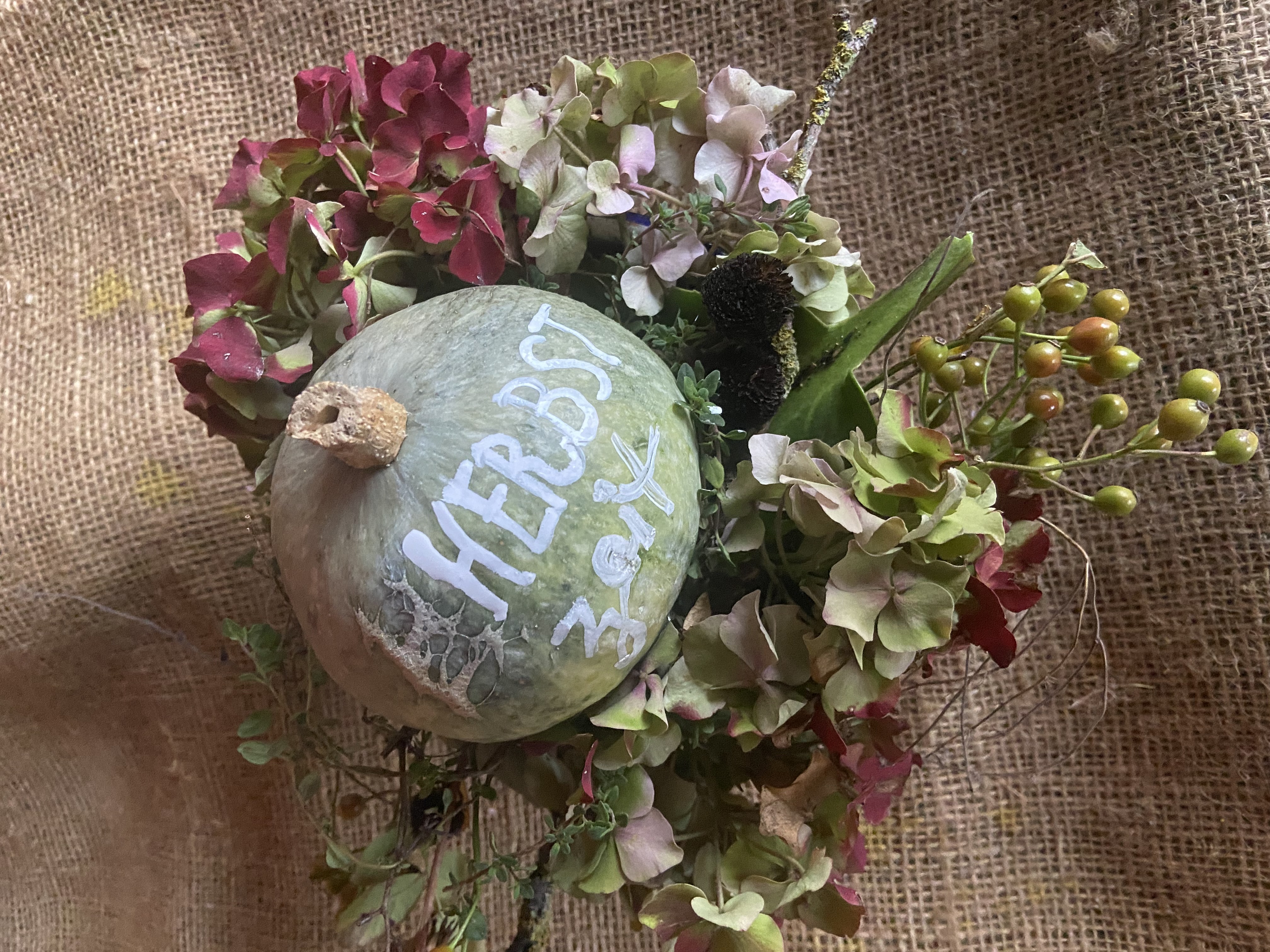  Flower Power Kürbis Workshop - Kreativabend am Schreyerhof bei Straubing 12.09.2026 16.00-18.30 Uhr